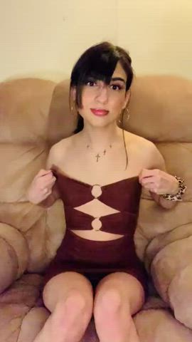 Trans babe in hot dress gives you a nice surprise