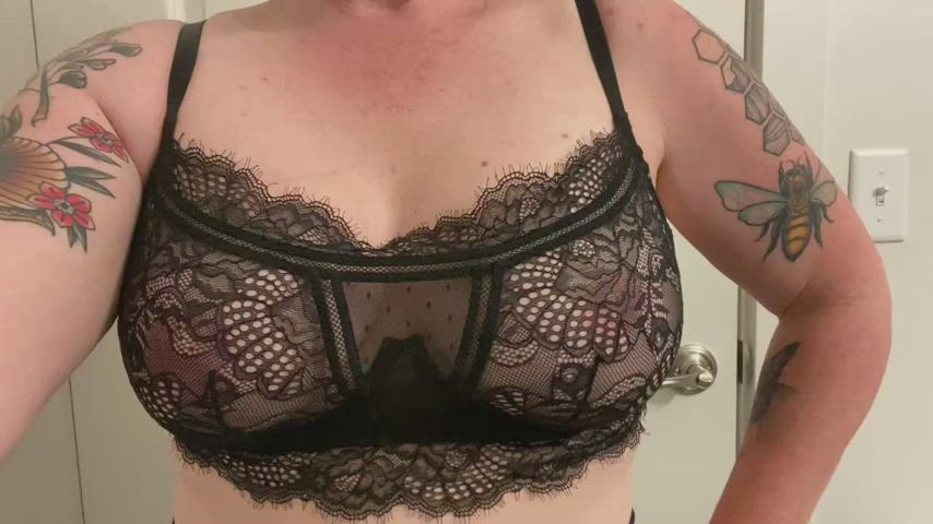 Titty Tuesday Drop &amp; Bounce