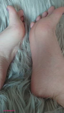 british feet foot fetish goddess soles toes clip