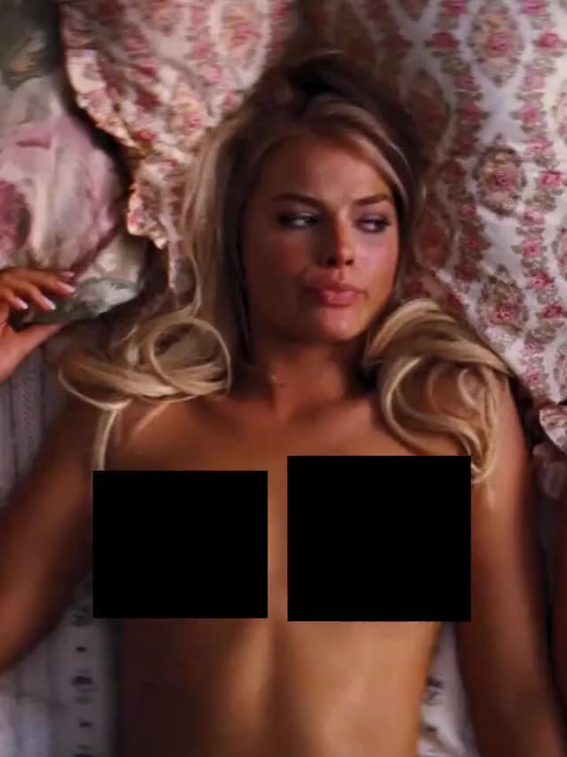 CEN i5okre-Margot Robbie Small Titty Jiggle-NewDentalChanticleer