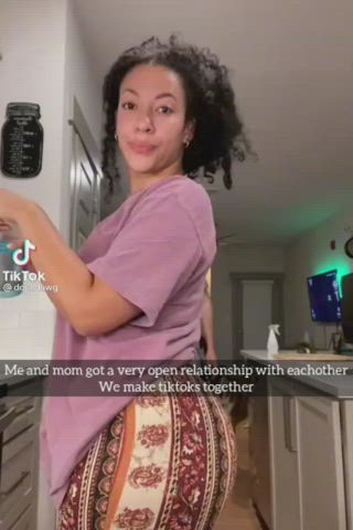 open relationship with mom