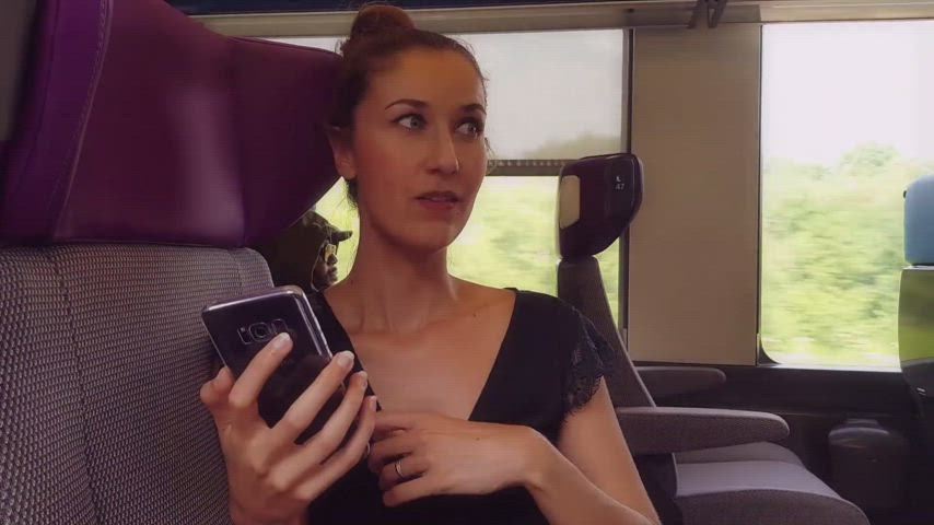 flashboobs in train 😉