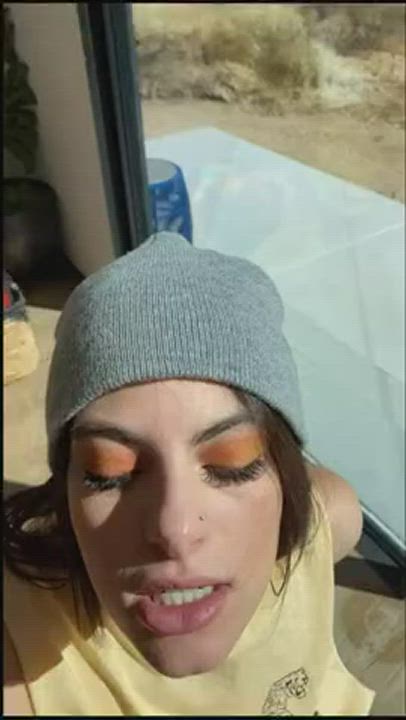 Alexa Pearl Blowjob Brunette Eye Contact Green Eyes POV clip