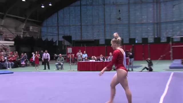 Illinois State Gymnastics vs UIC savannah remkus