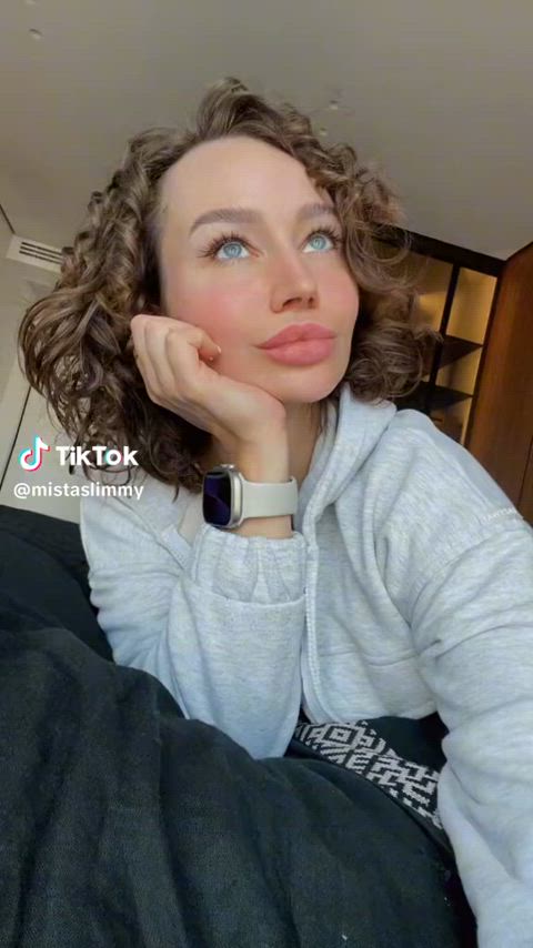 MissEmabb - More tiktok flash vids on my TT likes (juanmomo45)