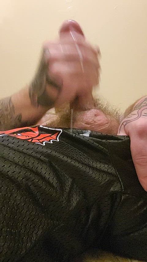 bear cub cum cumshot hairy hairy cock jerk off clip