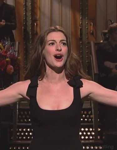 Anne Hathaway Armpits Celebrity Cleavage Pretty Smile clip