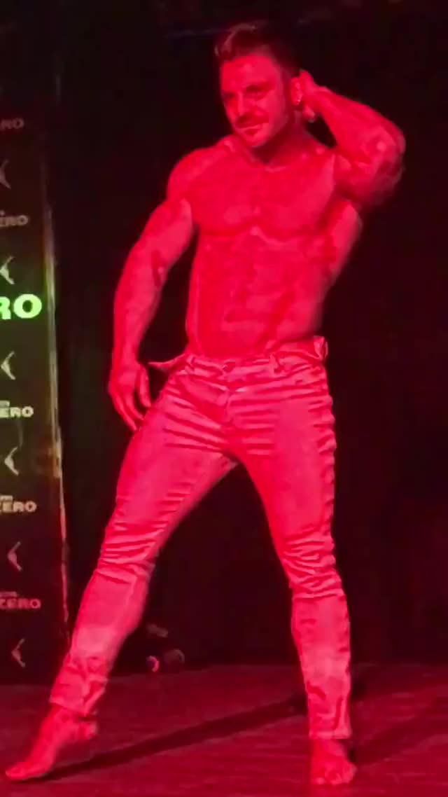 Male Strippers Unlimited (36K+) - Muscled stripper @Cristian_Fen flashing hard cock