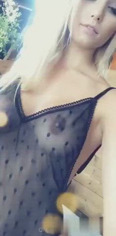 Blonde Cute Killer Katrin Tits clip