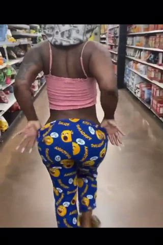 Thick booty in the store