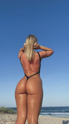 ass babe babes babysitter beach big ass clip