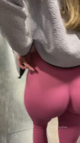 ass asshole leggings panties public pussy thick thighs clip