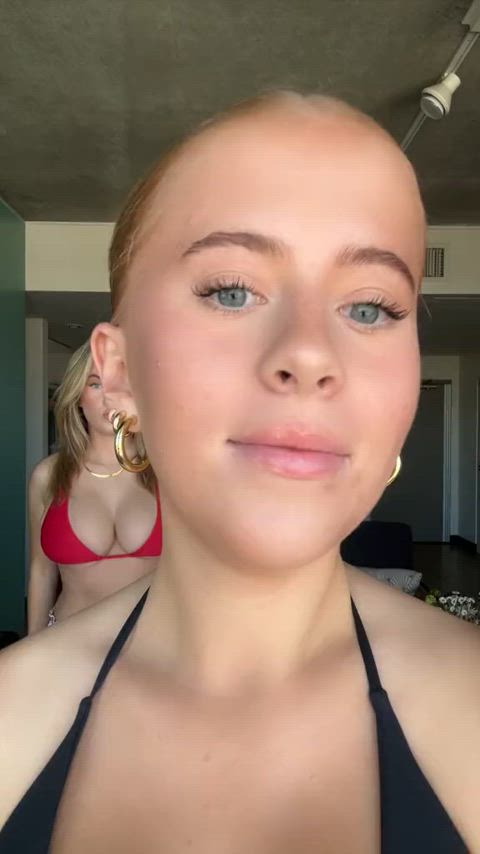 @isabella.gallant and @sophiagallant33 (TikTok links included)