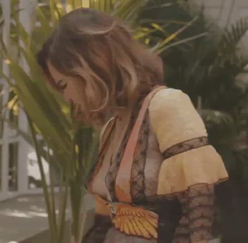 celebrity emilia clarke tits celebs clip