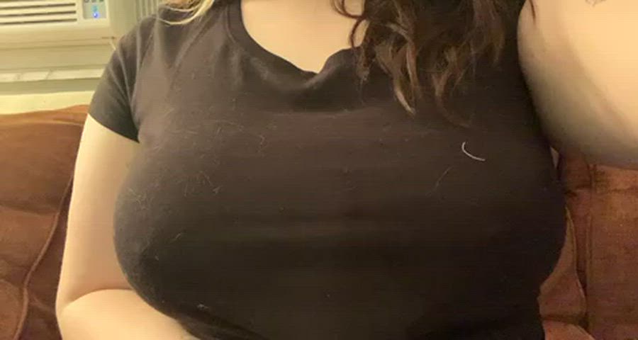 Cum play with my barely legal tits ❤️ $3 sale new and old subs welcome