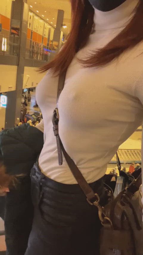 public nipples braless clip