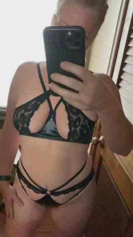 Liking this set on a 40yo mombod of 2? Figured a video would be better. ?
