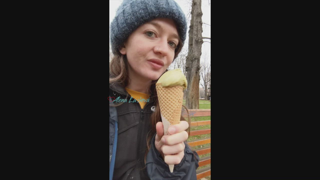 Pistachio ice creammmmmm