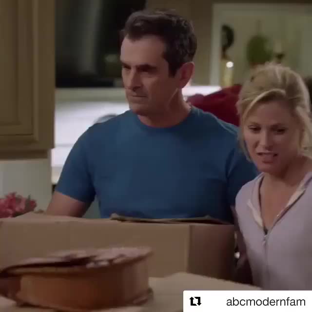 ? tonight! @abcmodernfam ・・・ That's one way to make a first impression! Dylan's