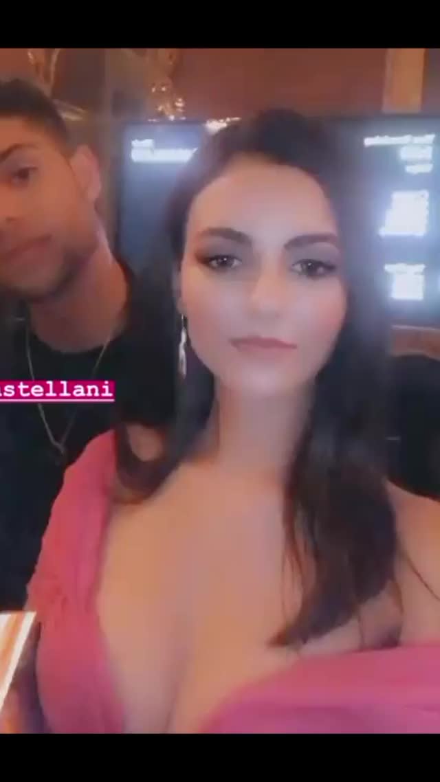 Victoria Justice Pink Dress Cleavage