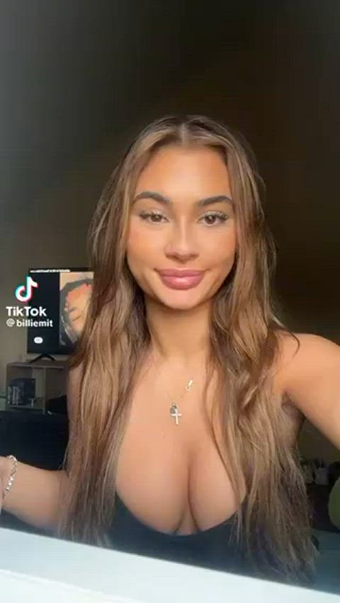 big tits brunette tits clip
