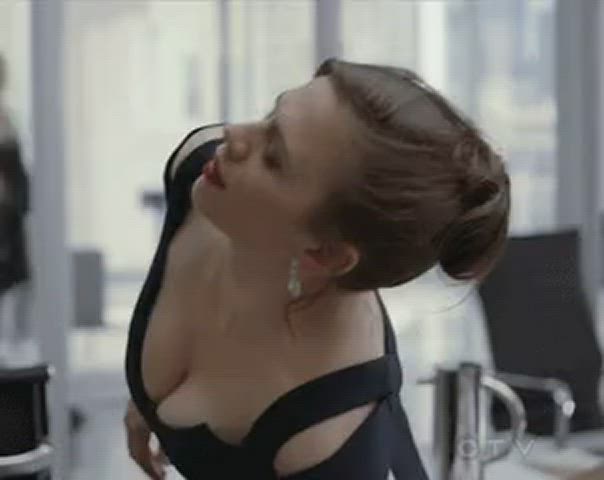 brother cleavage hayley atwell clip