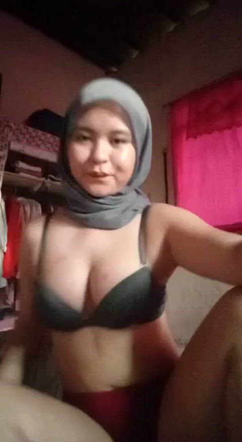 amateur big tits hijab malaysian muslim teen tits clip