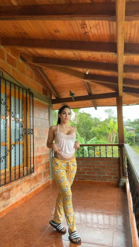 amateur big ass big tits blowjob brunette camsoda camgirl colombian_goddess latina