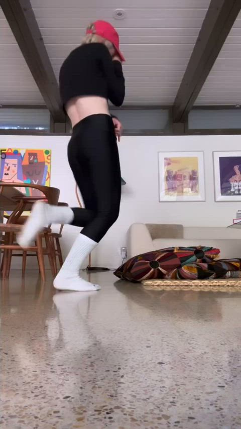 celebrity dancing tights clip