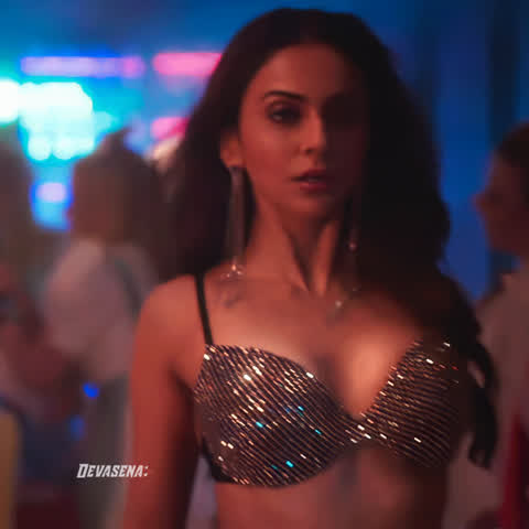 bollywood boobs celebrity cleavage dancing desi indian natural tits sensual clip