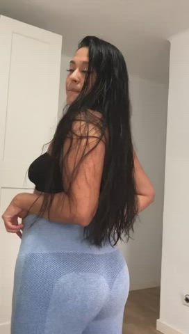 Look at my natural ass and cum in it