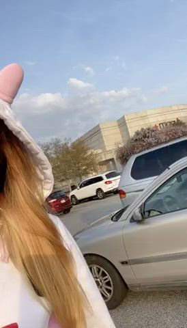 Flashing Public Pussy clip