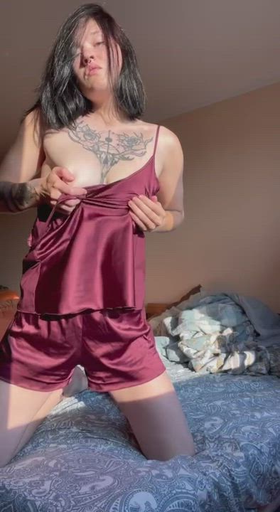 Girls Natural Tits Underwear clip