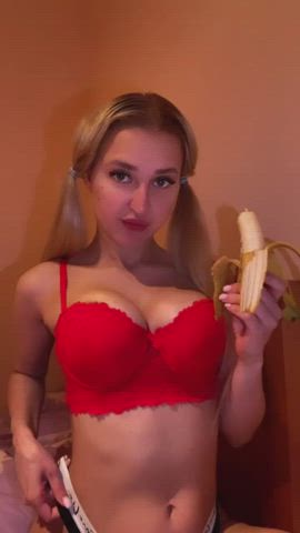bananas can be used very well to demonstrate some skills.. hope my sucking skills