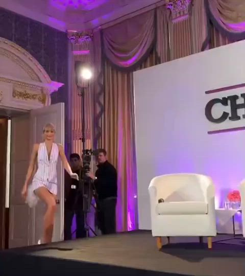 celebrity legs zendaya clip