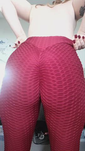 Do you prefer my ass in or out of yoga pants?