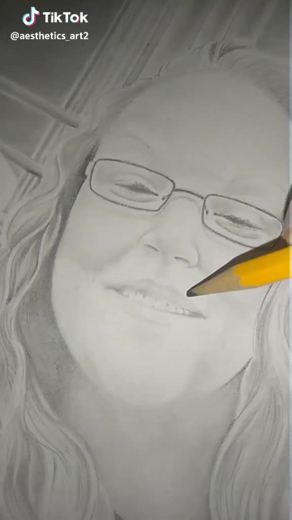 is a picture of my mom do you like it's not the best ??? #satisfying #art #foryou
