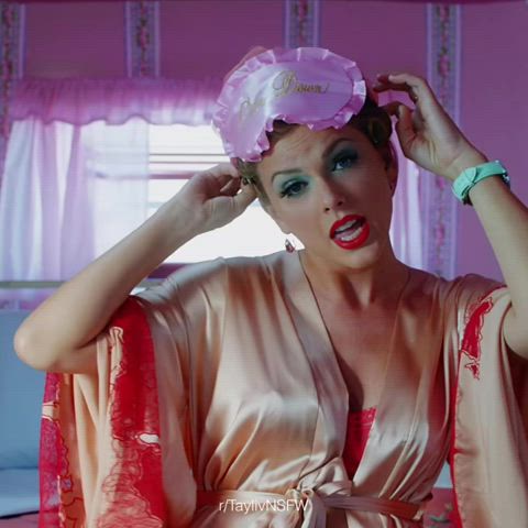 Taylor Swift | Sexiest moments of YNTCD MV