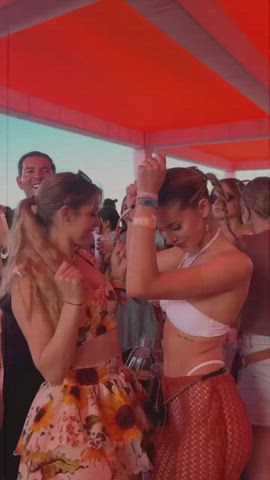 Amanda Cerny Dancing TikTok clip