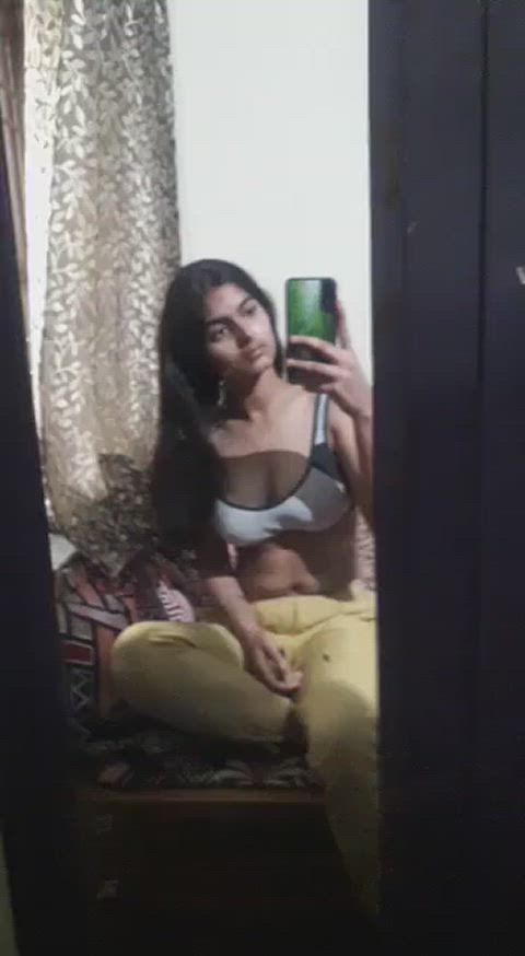 boobs desi groping mirror selfie striptease amateur-girls clip