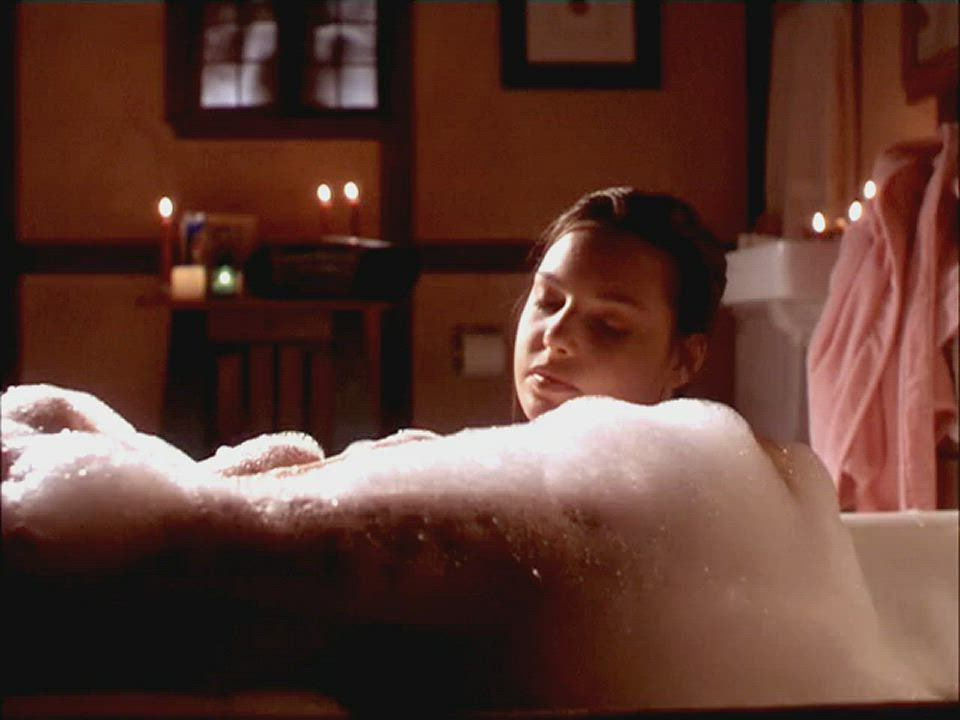 Katherine heigl in the tub