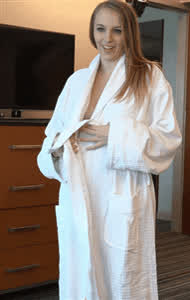 naked pregnant robe clip