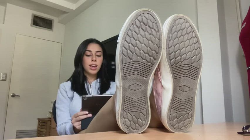 babe foot fetish shoes soles clip