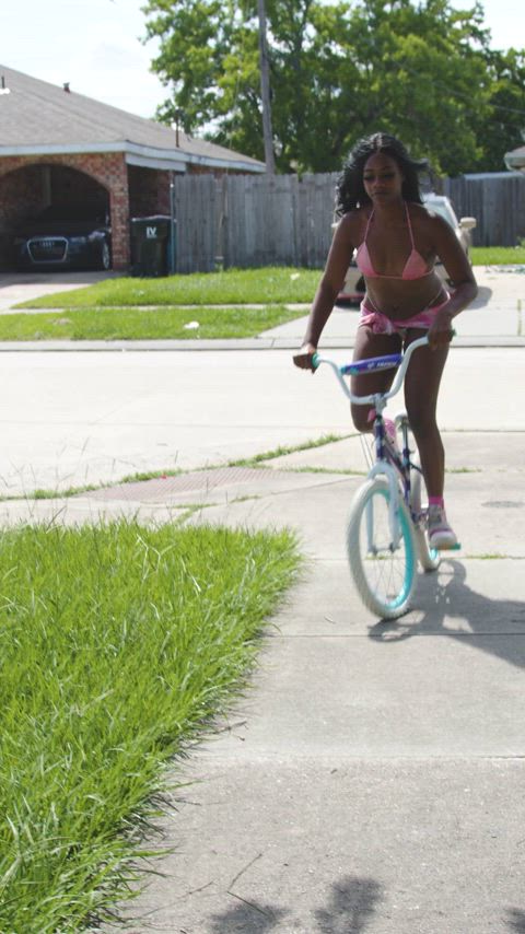 betty busty ebony big ass ebony onlyfans outdoor petite riding tease thick-booty