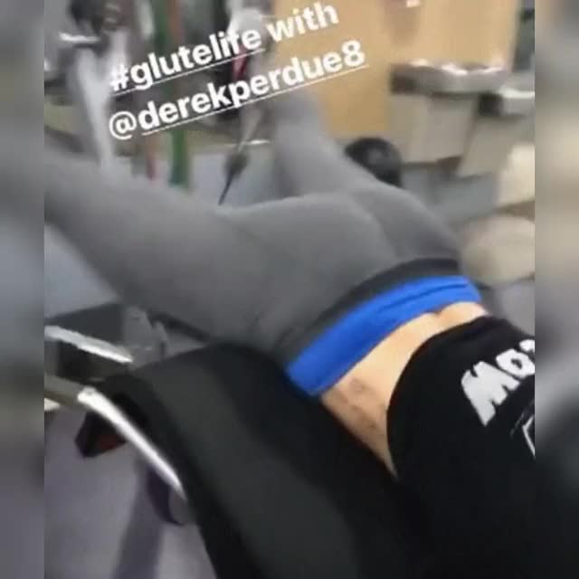 Working out with Scarlett Bordeaux