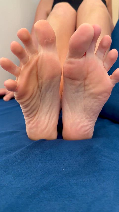 feet foot fetish soles toes wife clip