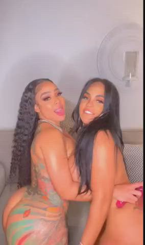 Ebony Latina Lesbian Lesbians Masturbating Mutual Masturbation Sibling Sister Twins