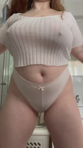 big tits boobs bouncing tits busty cute homemade huge tits tease clip