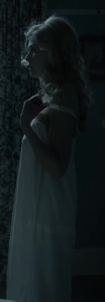 Rosamund Pike in Women in Love (TV Mini-Series 2011– ) [S01E02]