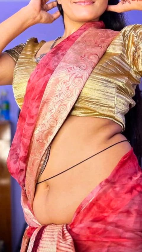 aunty bhabi desi hindi hippie hips indian saree seducing seduction clip